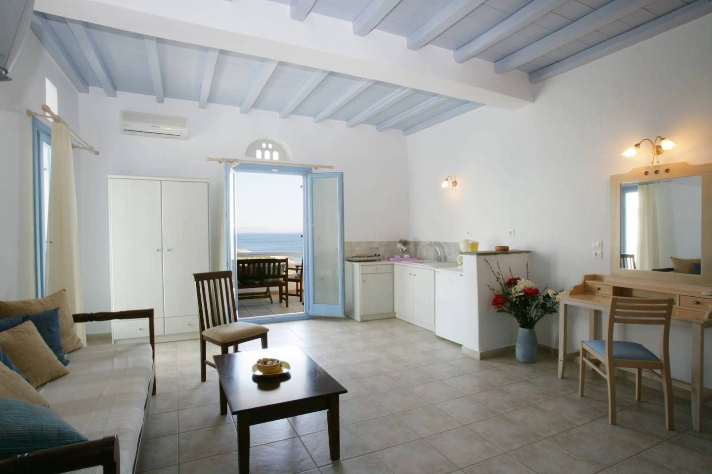 accommodation in tinos