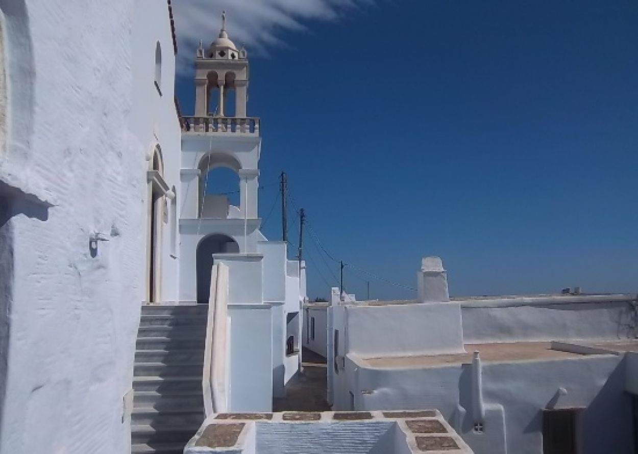 tinos walking tour